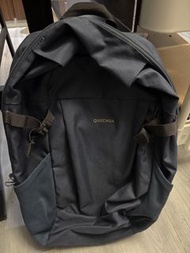 Quechua 背包