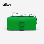 alloy Red Toast Bag กระเป๋าสะพายไหล่ความจุขนาดใหญ่ Crossbody แฟชั่นกีฬากลางแจ้งผู้ชายและผู้หญิงกระเป๋าฟิตเนส