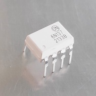 IC 6N137 ON INTEGRATED CIRCUIT 6N137M TYPE DIP-8