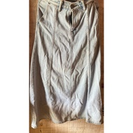 Preloved riviere studio jeans skirt