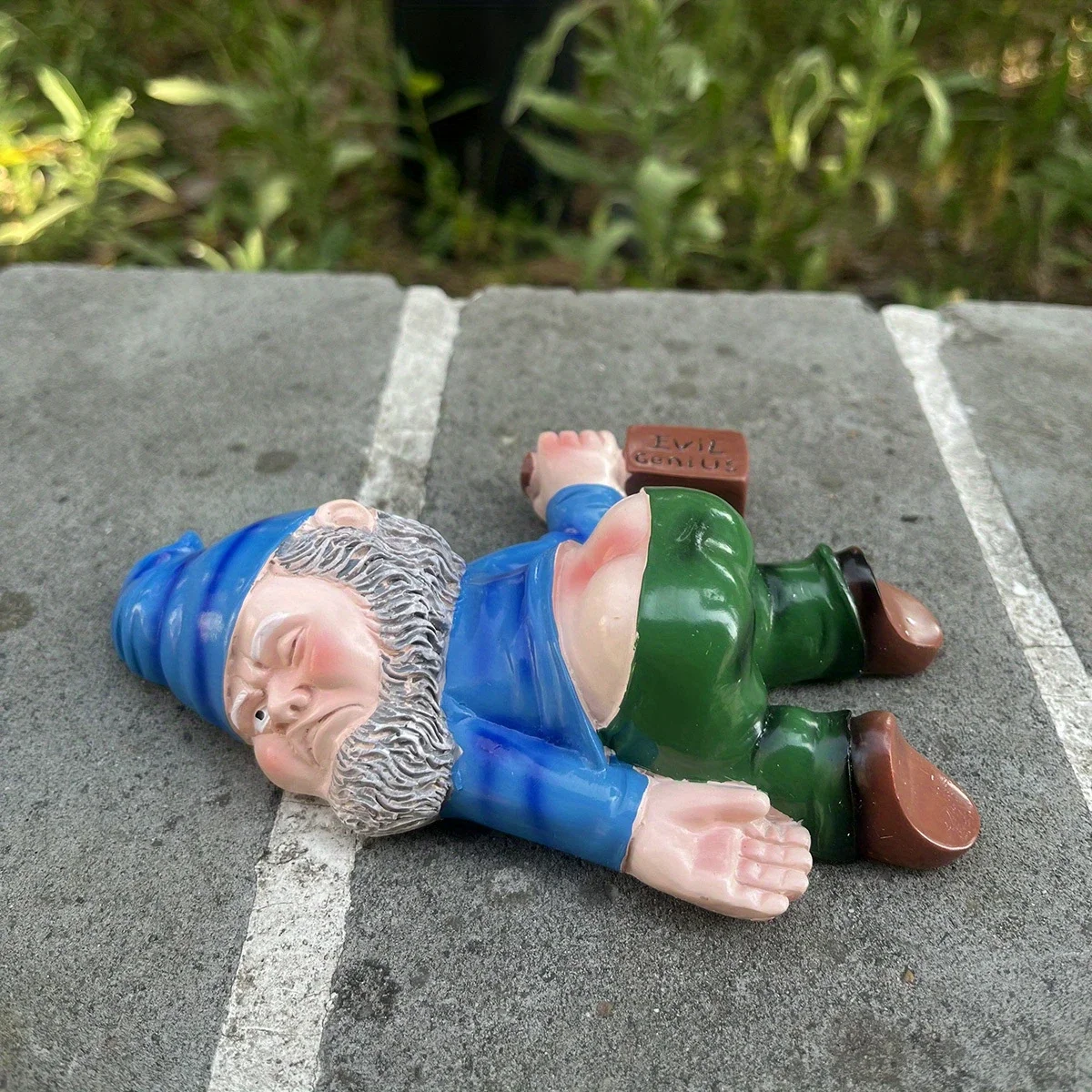 1pc Drunken Garden Gnome Statue 5.91inch Resin Garden Gnome Crafts Garden Decoration Creative Garden