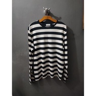 Giordano striped T-shirt Original size XL