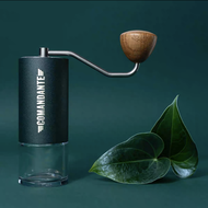 เครื่องบดกาแฟ Comandante MK4 C40 Commander Manual Hand-Crank Coffee Grinder Carbon Steel Blades ไม่ม
