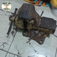 Ragum Tanggem Putar Besi Lawas 4 inchi