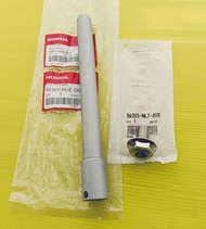 เพลาล้อหน้าพร้อมโบลต์ยึดแท้HONDA CB650Fปี2014-2020CBR650Fปี2014-2020อะไหล่แท้ศูนย์HONDA(44301-MJE-D0