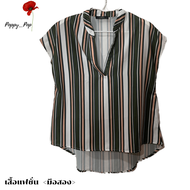 เสื้อคอวี SHEIN <มือสอง> รอบอก 40 นิ้ว ความยาว 23 นิ้ว (Pre-owned SHEIN:Bust 40 inch, Length 23 inch