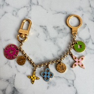 lv花卉彩色掛飾金屬鏈💙