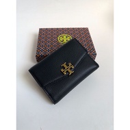 Tory Burch กระเป๋าสตางค์หนังวัว