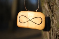 Infinity 項鍊 木製首飾 吊墜 護身符 Infinity 是智慧的象徵