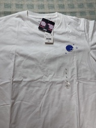 Uniqlo UT x YOASOBI 聯乘短袖T恤 Size L