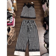 New. black striped silk set under 55kg long. br8