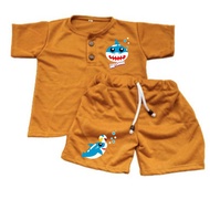 setelan anak baju kiano set motif babyshark laki laki perempuan usia1-5tahun