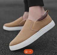 sepatu cowok keren buat gaya sepatu pria terbaeru spatu kanvas spatu cwo cw spatu coklat hitam putih