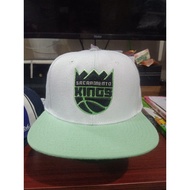 mitchell and ness Sacramento Kings Snapback Cap.