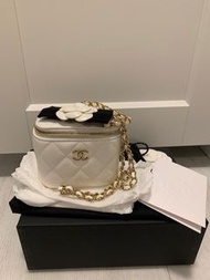 Chanel Bag vanity case white  白色 小盒子 飯盒 袋