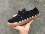 Sepatu Sneakers Pria Wanita Vans Authentic Black Gum Waffle