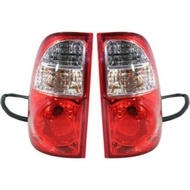 Sesuai untuk Lampu Ekor Brek Rentas Sempadan Khas 2005-2006 Toyota Tundra 815500C0604.6