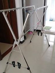 不銹鋼伸縮折疊掛衣架/晾衫架（有辘/鞋架）  Clotheshorse/Clothes Hanger