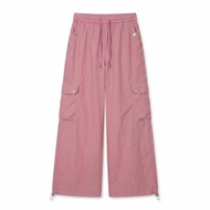 Juicy Couture | กางเกงยีนส์ทรงสบาย ๆ พร้อมกระเป๋าหลายช่อง