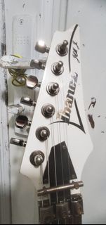 Ibanez jem&jr Electric Guitar missing back cover