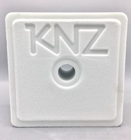 ก้อนเกลือแร่ KNZ คุณภาพสูง นำเข้าจากเนเธอร์แลนด์ สำหรับวัวเนื้อ วัวนม (1 กล่อง *4 ก้อน ๆ ละ 5 กิโลกร