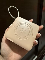 二手-MOZTECH® 萬能充Pro 多功能五合一行動電源（燕麥色💖）