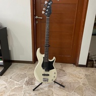 Bass Gitar Yamaha BB234/ bekas