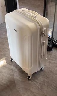 全新 24inch Luggage 24吋行李箱