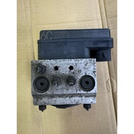 toyota hilux vigo kun25 kun26 6C abs pump (used)