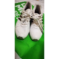 pre love kasut sukan adidas