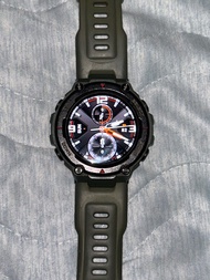 Amazfit T-Rex 智能手錶