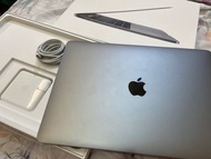MacBook Pro（13 英寸，四個 Thunderbolt 3 連接埠）