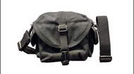 Domke F-8 Black Shoulder Bag – Compact Camera/Everyday Use (Domke F8 Camera Bag)