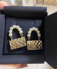 Chanel 手袋珍珠耳環