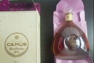 Camus XO (Borderies) cognac 70cl -bottles 金花布特尼磨砂樽XO干邑舊酒