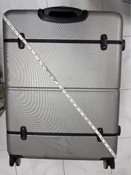 ELLE 32吋舊行李箱 二手喼 移民搬屋 Luggage