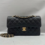 Chanel A01113 黑荔枝皮金釦CF 23