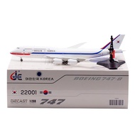 Ready Stock Airplane JC Wings 1: 200 Alloy Airplane Model Korea Air Force One Boeing B747-8 HL7643