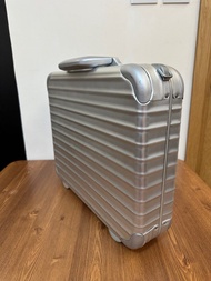 Rimowa ATTACHÉ notebook S  909.08 鋁製配件筆記型電腦保護套 S - 銀色, 銀色