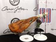 西班牙🇪🇸人氣品牌Montesano  👍🏽味道適中 適合屋企party或聚會 低食之選👍🏽 42個月 🟢綠牌😘 仲要包刀包架包送貨 價錢沒變都係一樣😊 #西班牙伊比利亞 #伊比利亞黑毛豬火腿 #黑毛