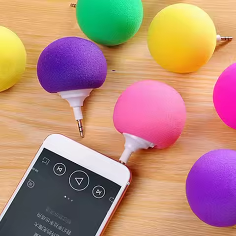 Portable Speaker Mini USB Speaker with 3.5mm Jack Sponge Ball Speaker Lightweight used for Mobilepho