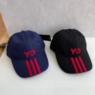 Y-3棒球帽 山本耀司棒球帽 y3帽子 男女同款棒球帽 明星同款鴨舌帽 休閒時尚太陽帽 純棉透氣舒適遮陽帽 戶外運動帽 經典款老帽 男生棒球帽 女生鴨舌帽