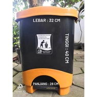 15 L Yutaka Trash Can / Pub Yutaka Kitchen Trash Can / Room Trash Container