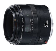 Canon EF 50mm f2.5 compact marco