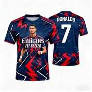 Summer fashion trends on the streets: Cristiano Ronaldo's No. 7 football jersey, casual men's and wo