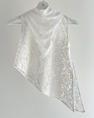 Rotsaniyom Sleeveless Lace Top with Lace Scarf