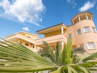 伊蓮娜別墅酒店 (Villa Jelena)