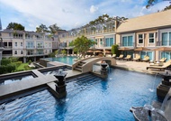 เจ7 อังกอร์ โฮเทล (J7 Angkor Hotel)