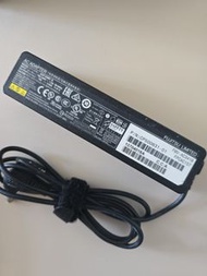 Fujitsu AC Adapter FMV-AC3418 電腦充電器