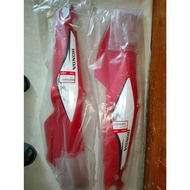∇ ♕ HONDA GENUINE BODY COVER, RED FOR XRM 110, XRM 125 OLD ( 64500-KPY-710ZA / 64600-KPY-710ZA ) SE
